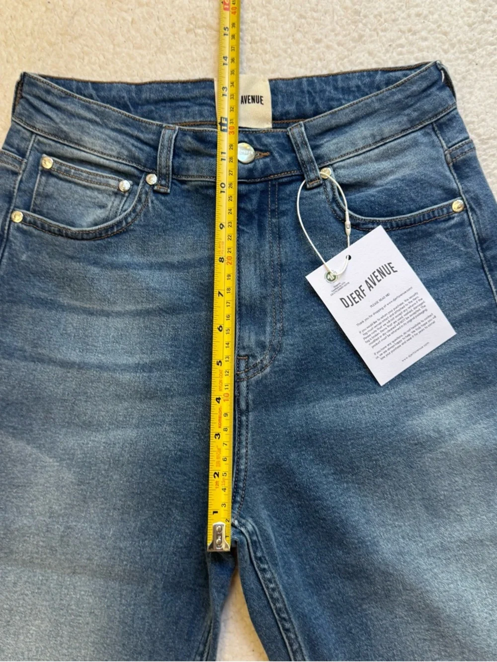 NWT Djerf Avenue Straight Jeans Mid Blue Size 27 - Picture 9 of 14